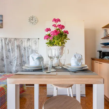 Gianna - Monolocale Luigi Apartment Quartu Sant'Elena
